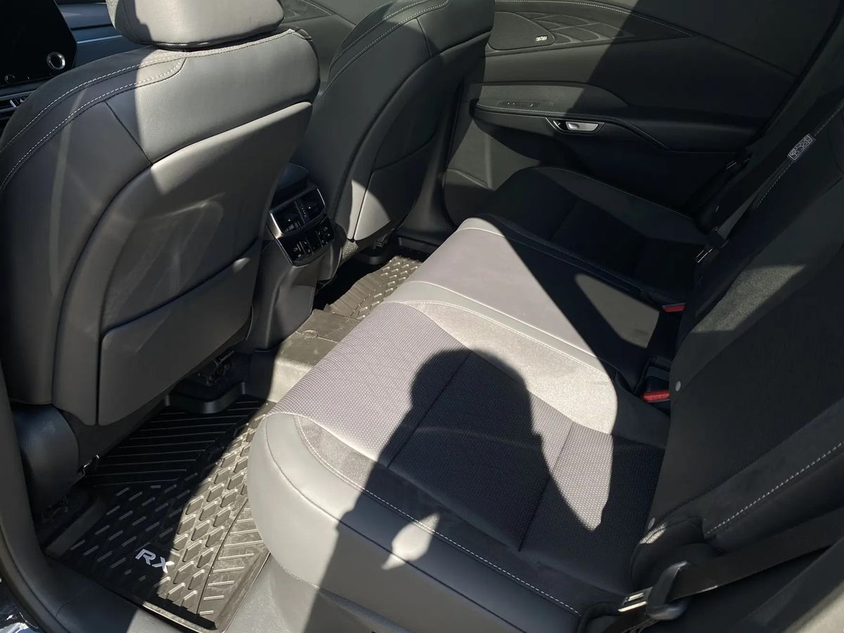 Lexus RX - фото 14