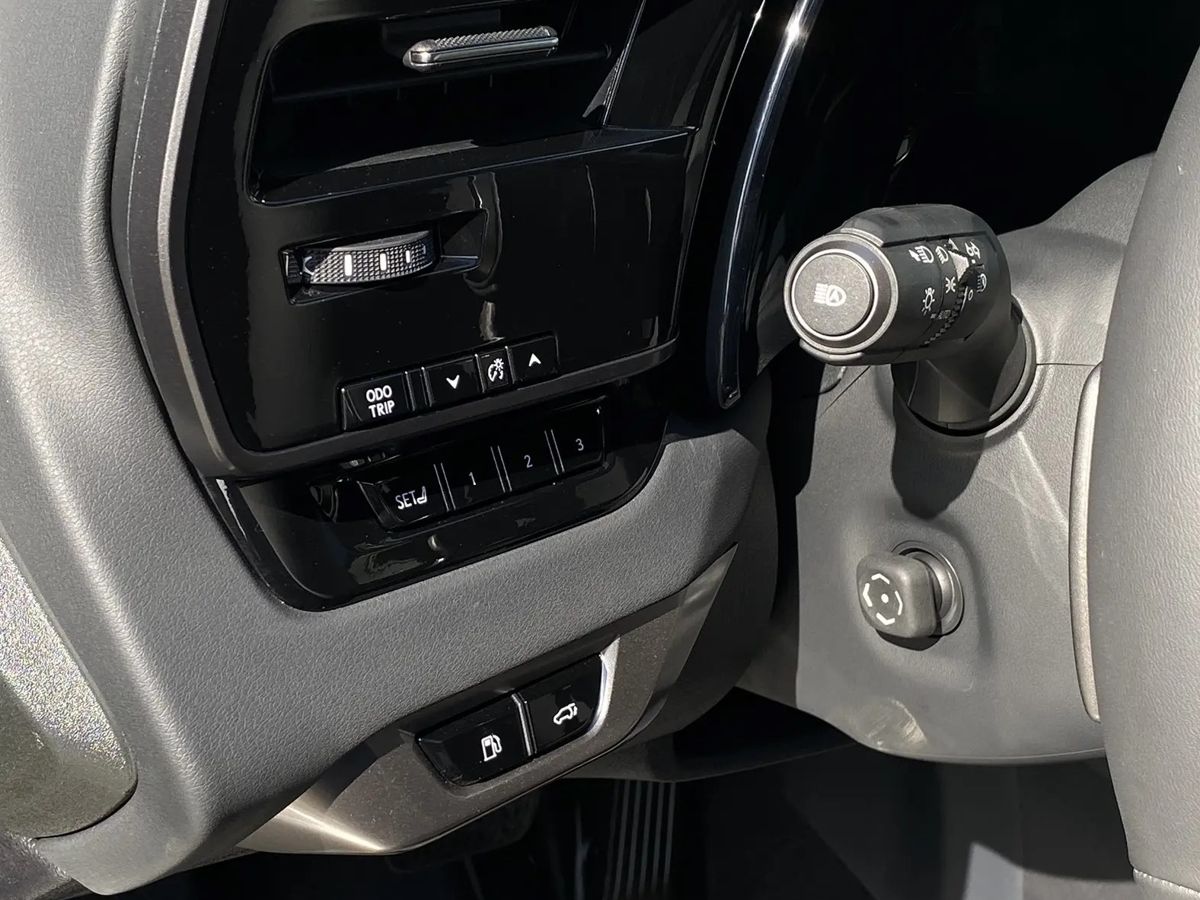 Lexus RX - фото 22
