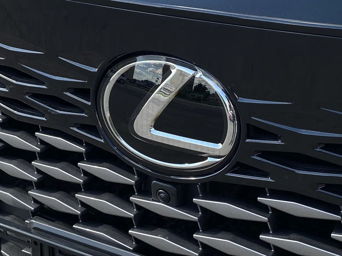 Lexus RX - фото 36