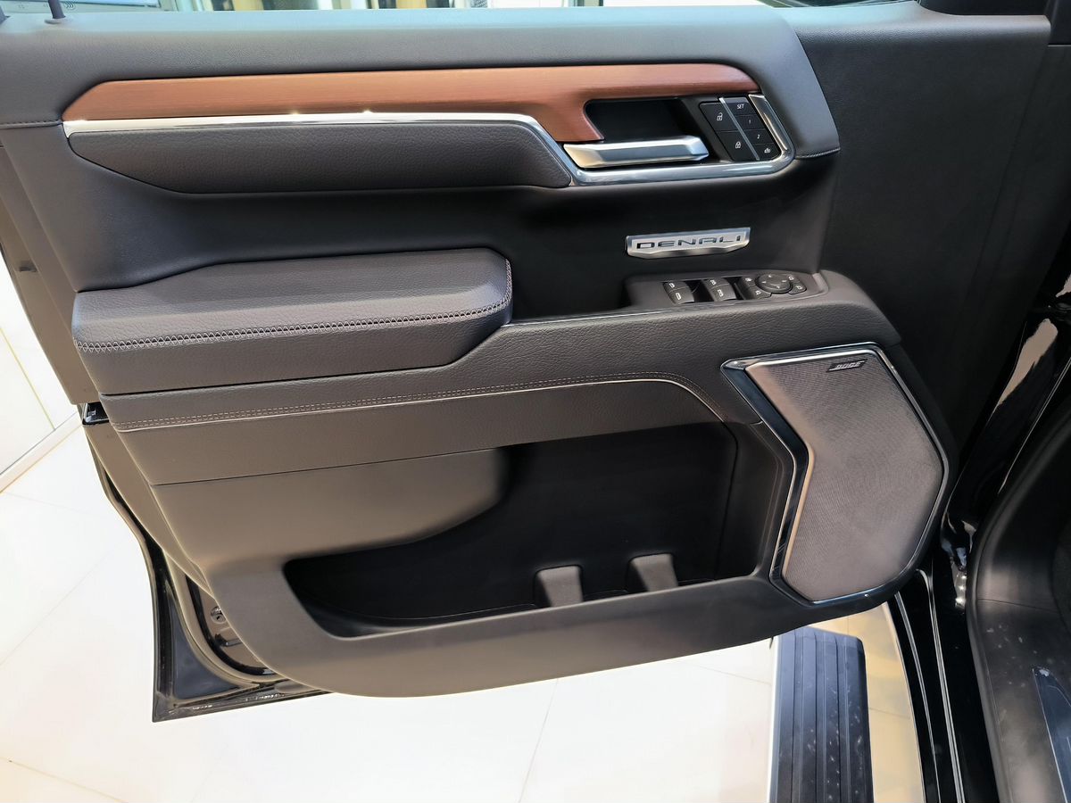 GMC Sierra - фото 19