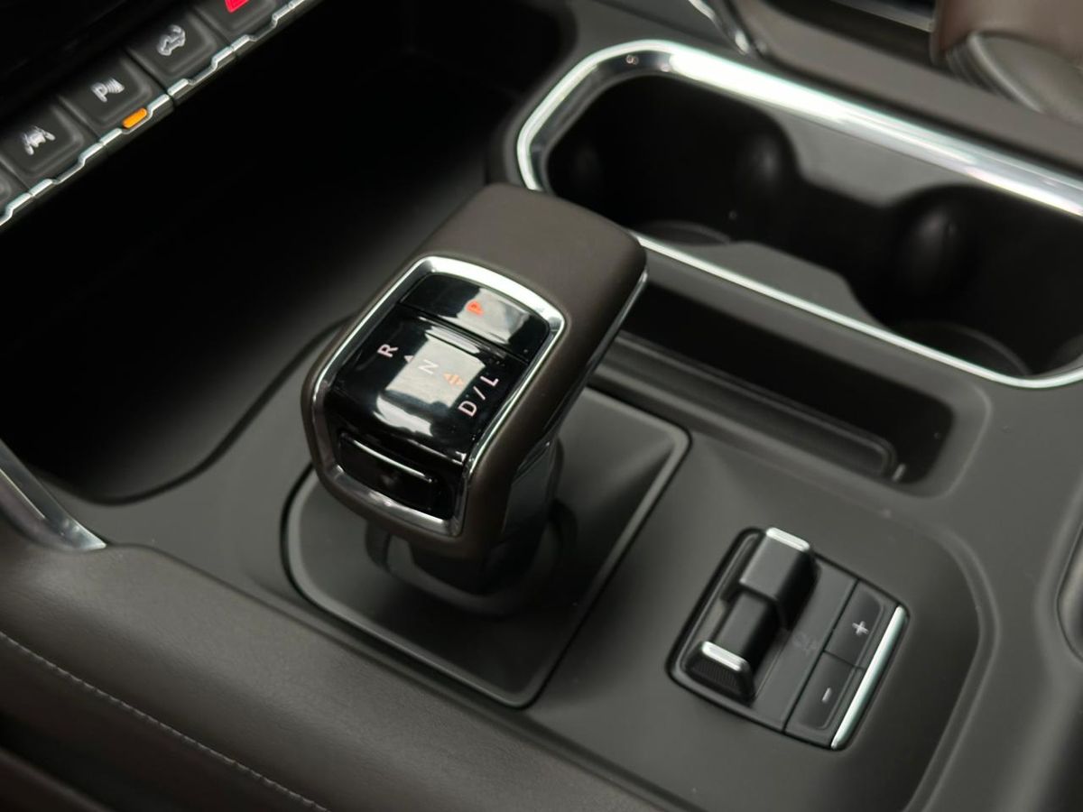 GMC Sierra - фото 16