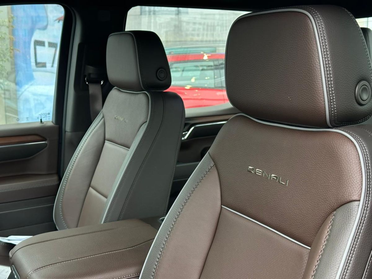 GMC Sierra - фото 11