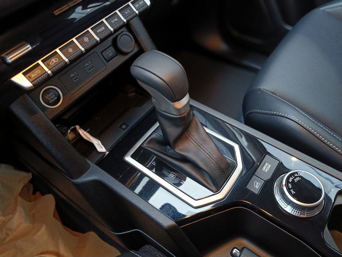 Mitsubishi L200 - фото 25