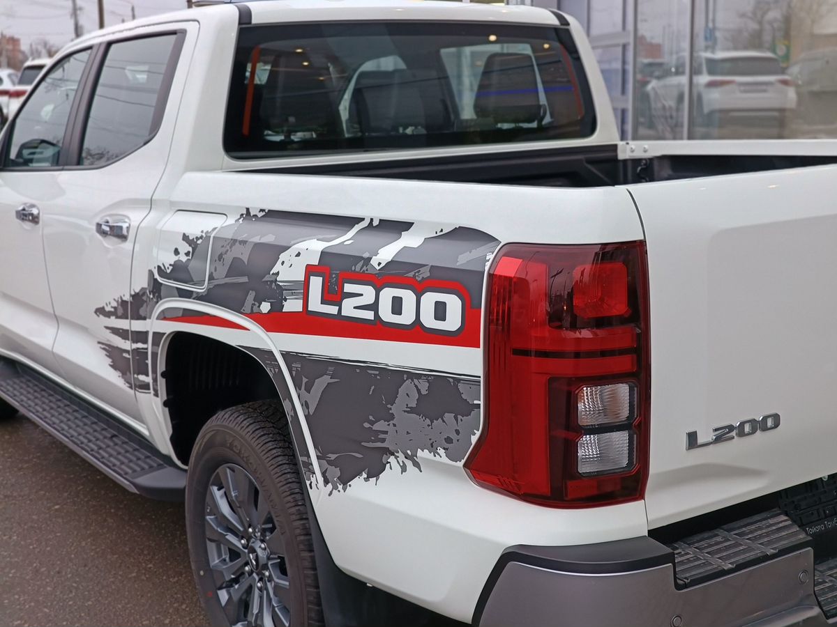 Mitsubishi L200 - фото 5