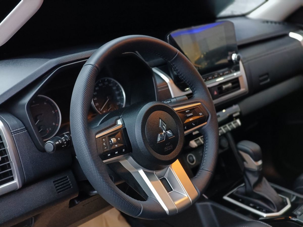 Mitsubishi L200 - фото 17