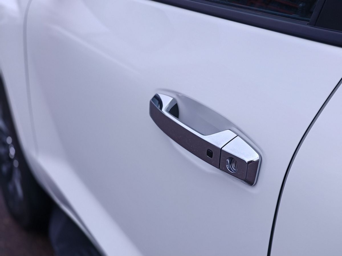 Mitsubishi L200 - фото 9