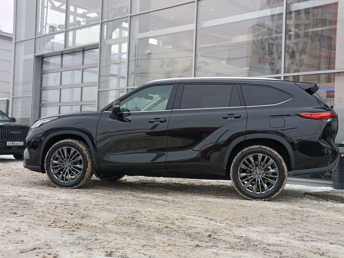 Toyota Highlander - фото 3