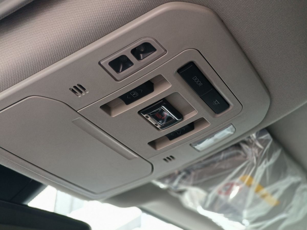 Toyota Highlander - фото 16