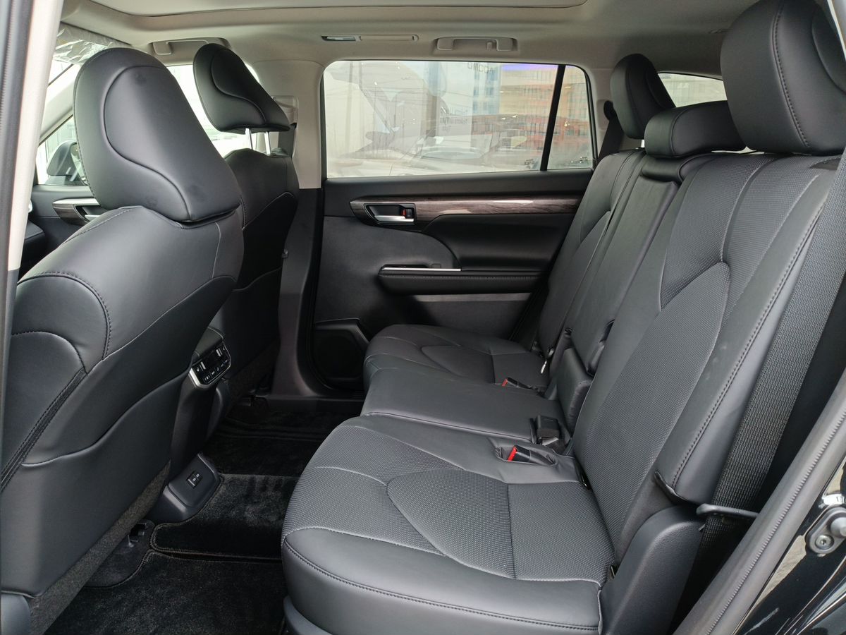 Toyota Highlander - фото 18