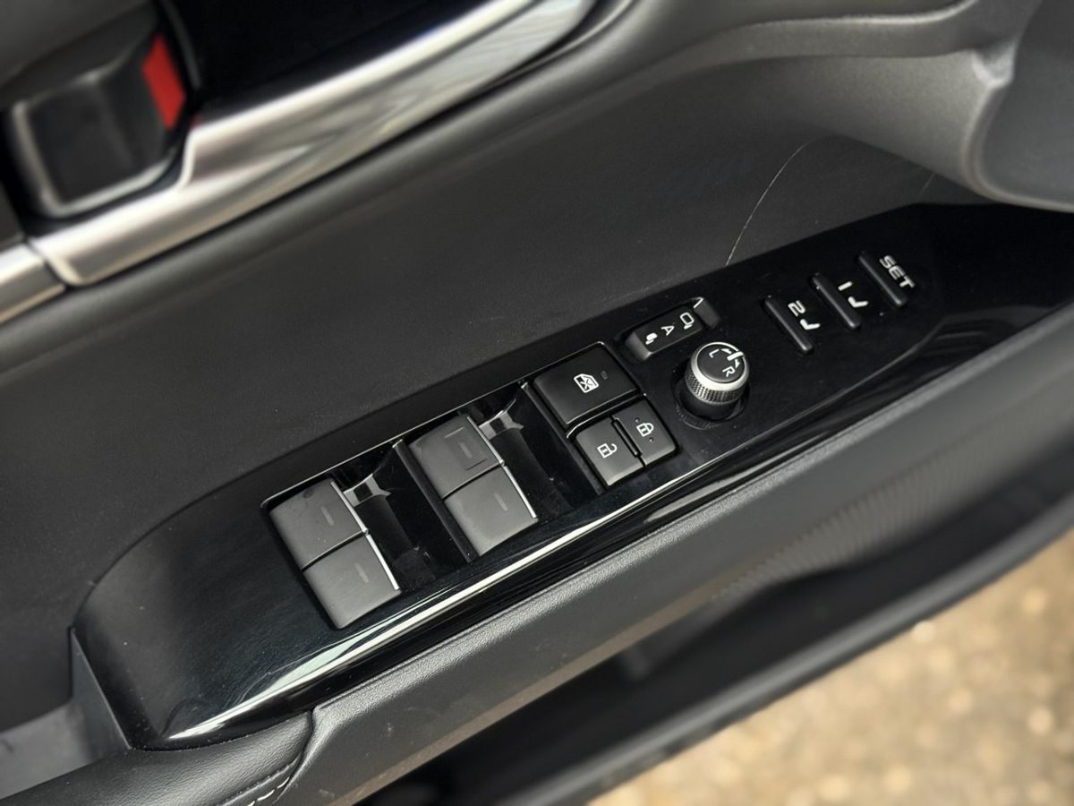 Toyota Camry - фото 6