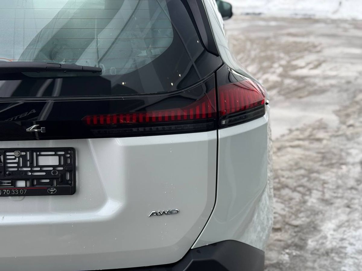 Toyota RAV4 - фото 13