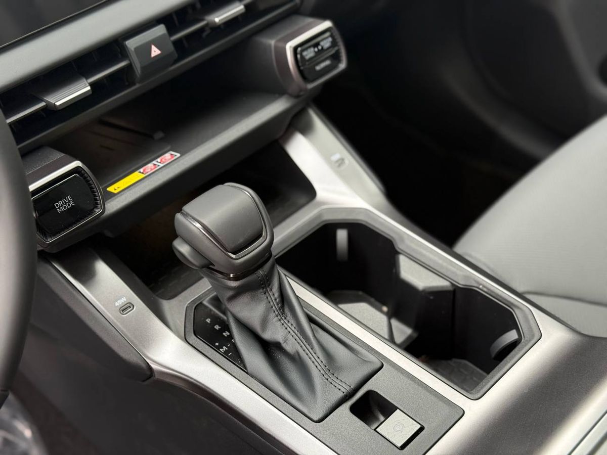 Toyota RAV4 - фото 18