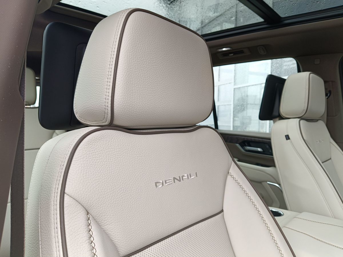 GMC Yukon - фото 18