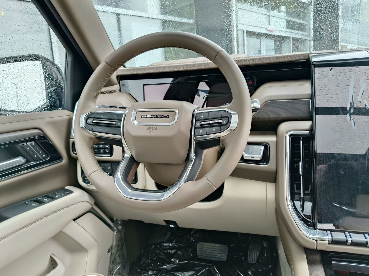 GMC Yukon - фото 23