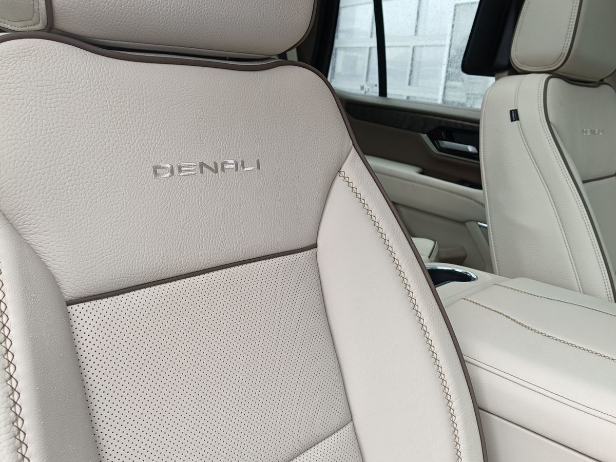 GMC Yukon - фото 19