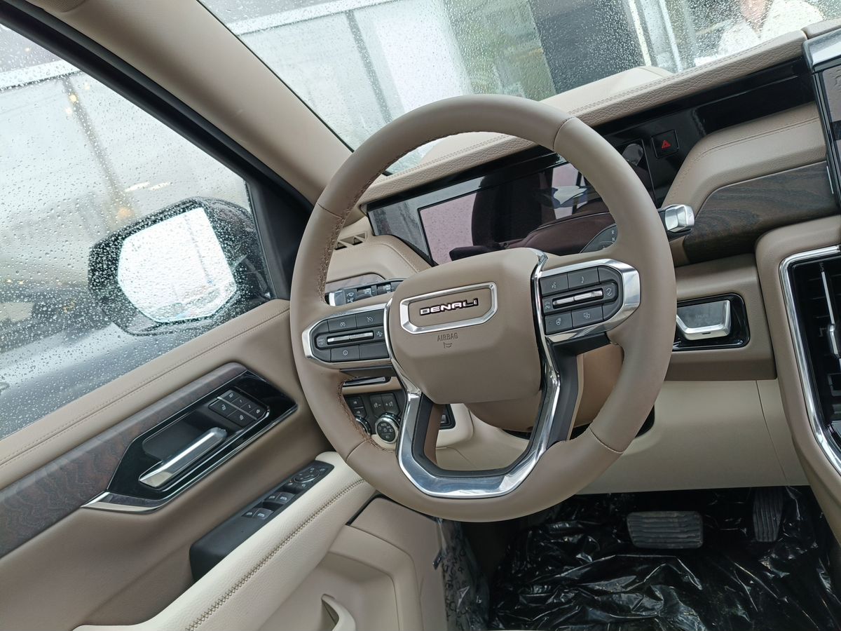 GMC Yukon - фото 22
