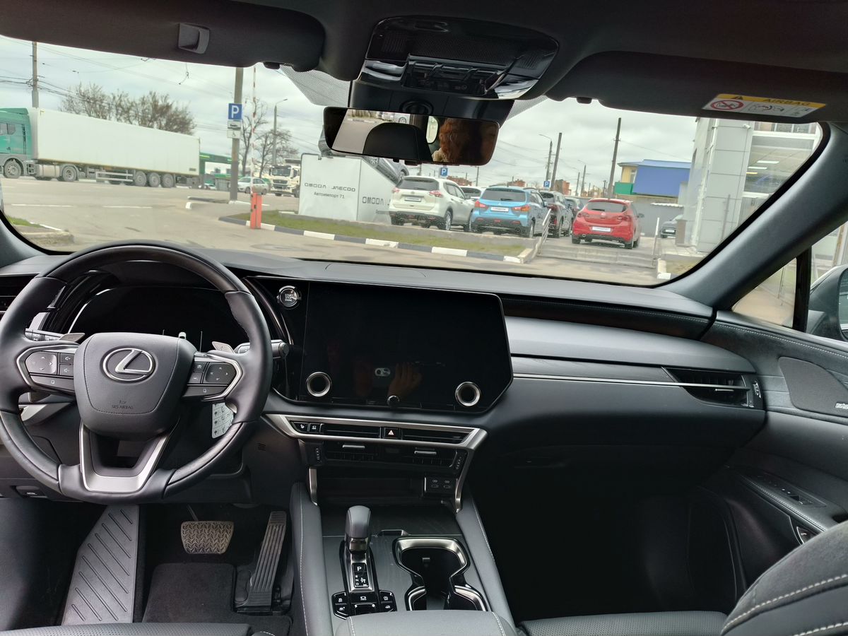 Lexus RX - фото 15