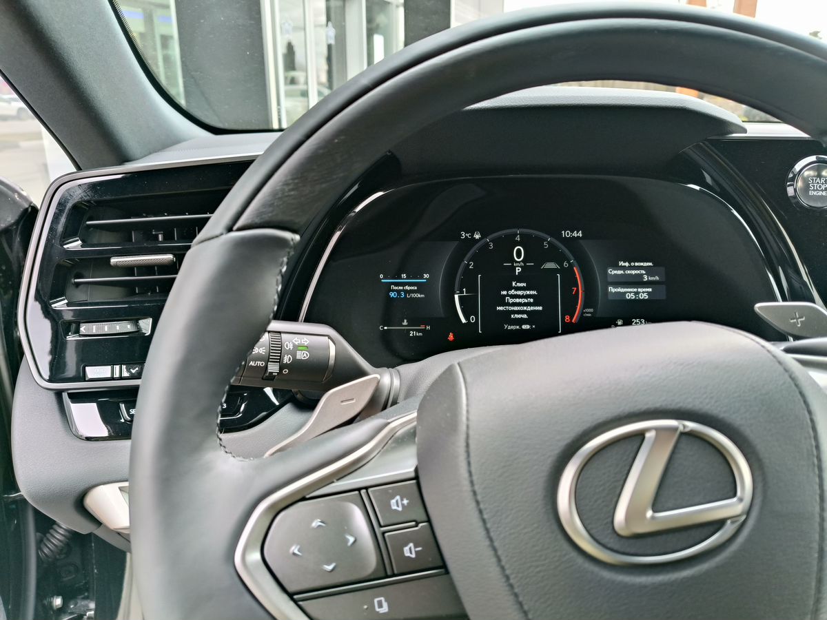 Lexus RX - фото 23