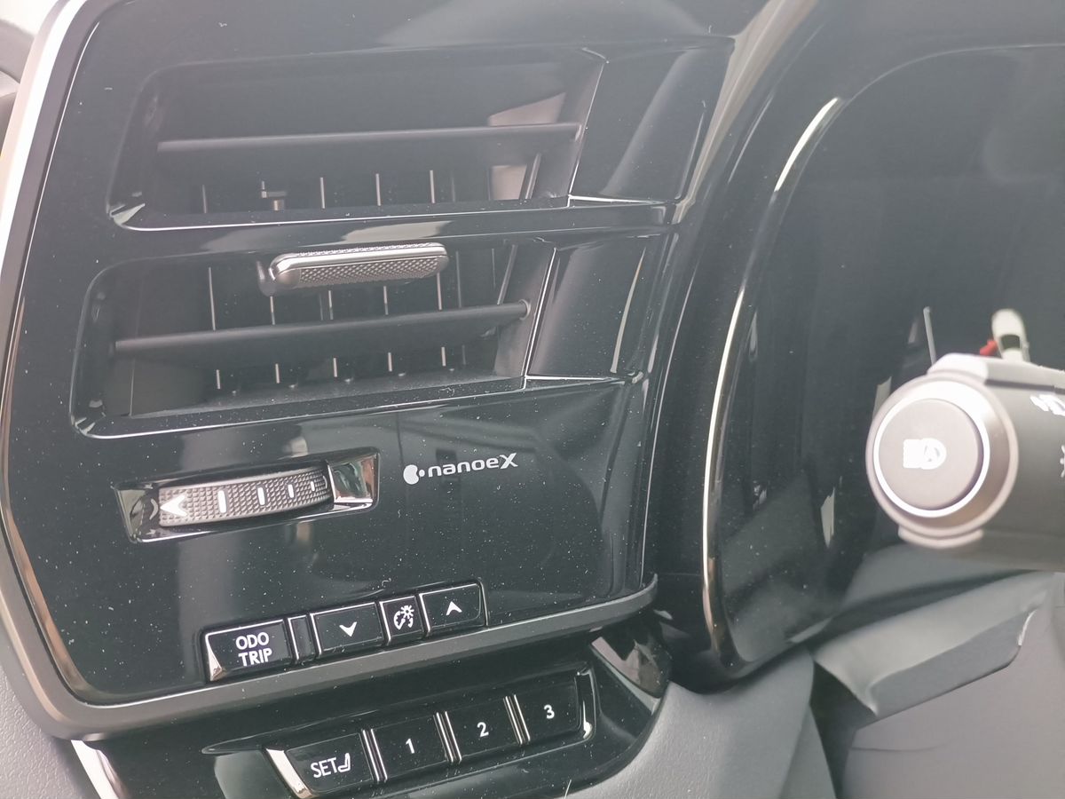 Lexus RX - фото 5