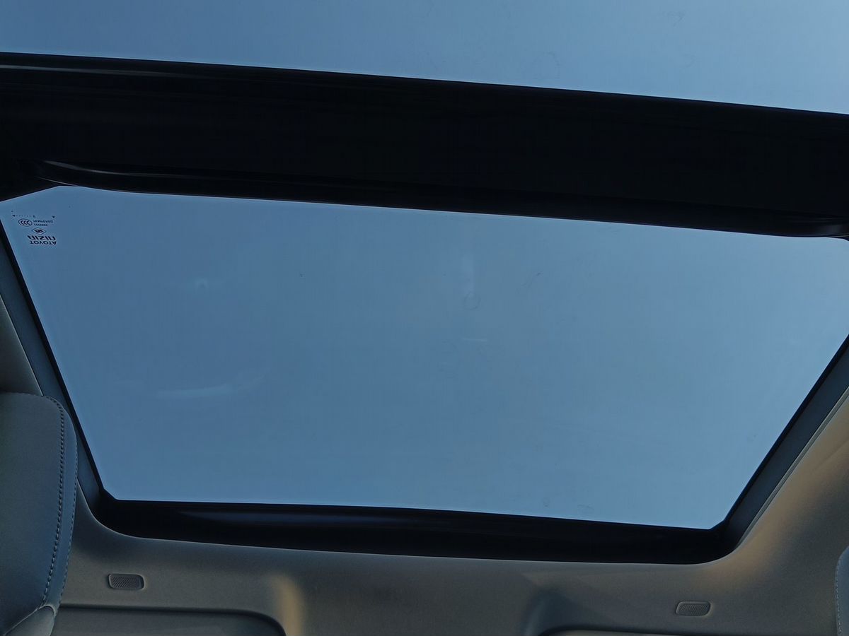 Toyota RAV4 - фото 4