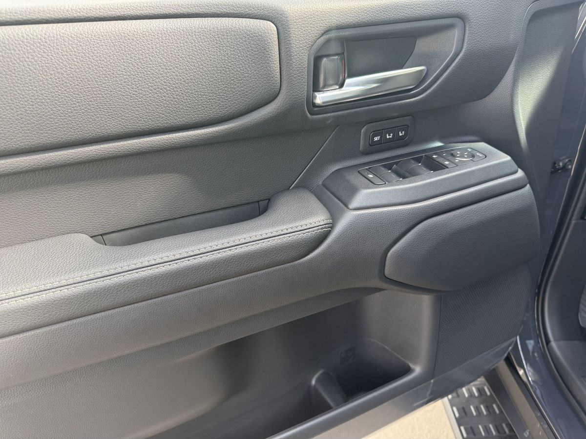 Toyota Land Cruiser Prado - фото 10
