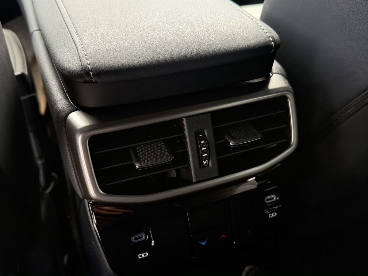Lexus RX - фото 6