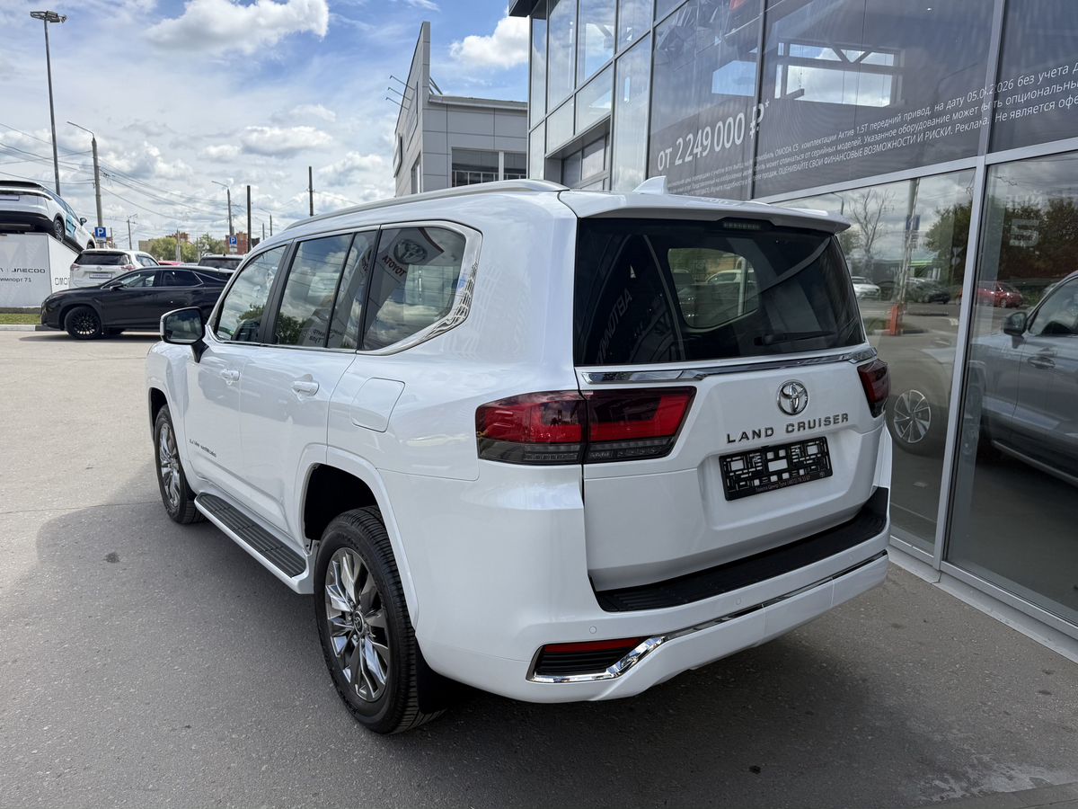 Toyota Land Cruiser - фото 2