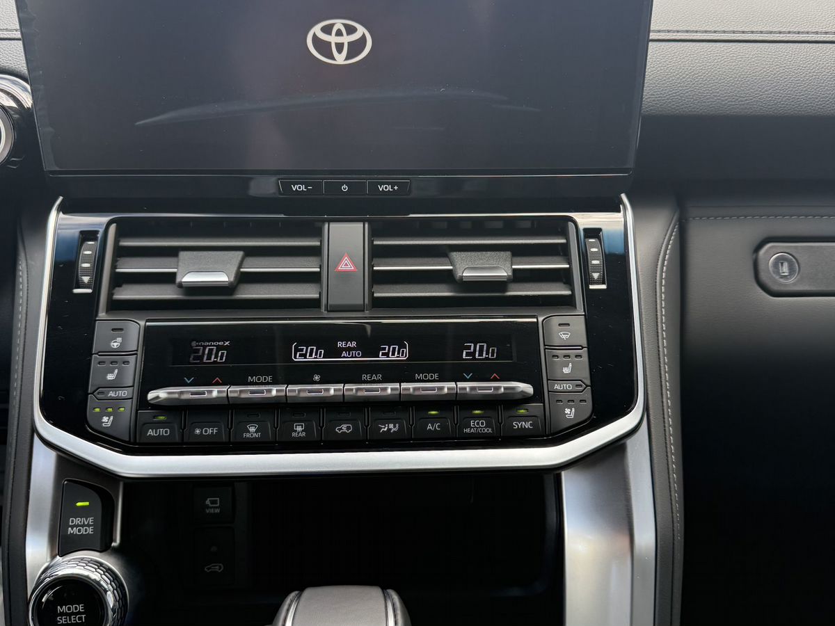 Toyota Land Cruiser - фото 18