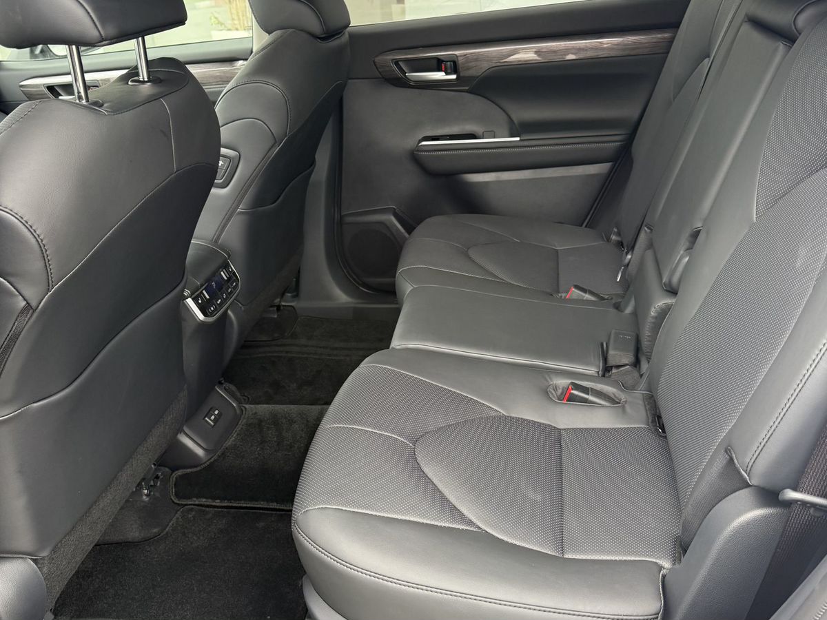 Toyota Highlander - фото 9