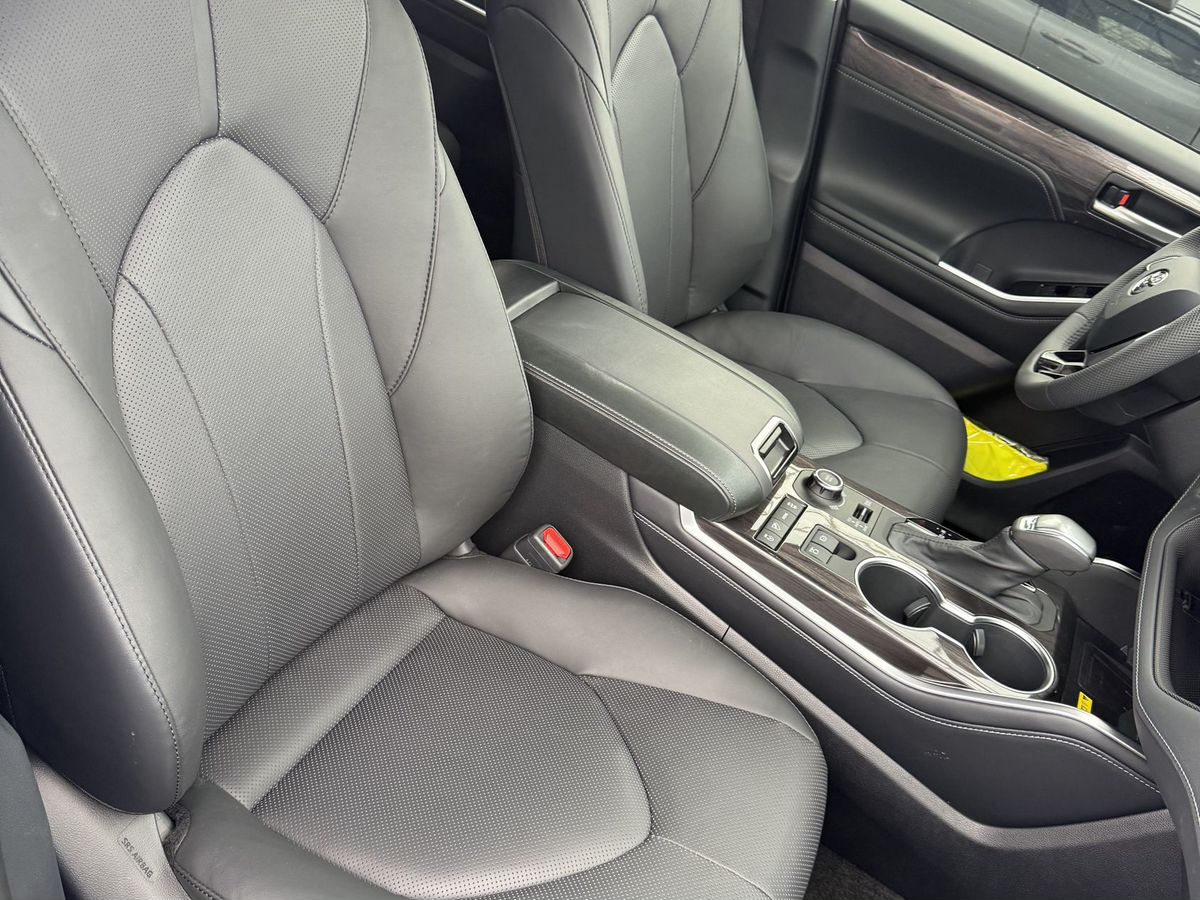 Toyota Highlander - фото 17