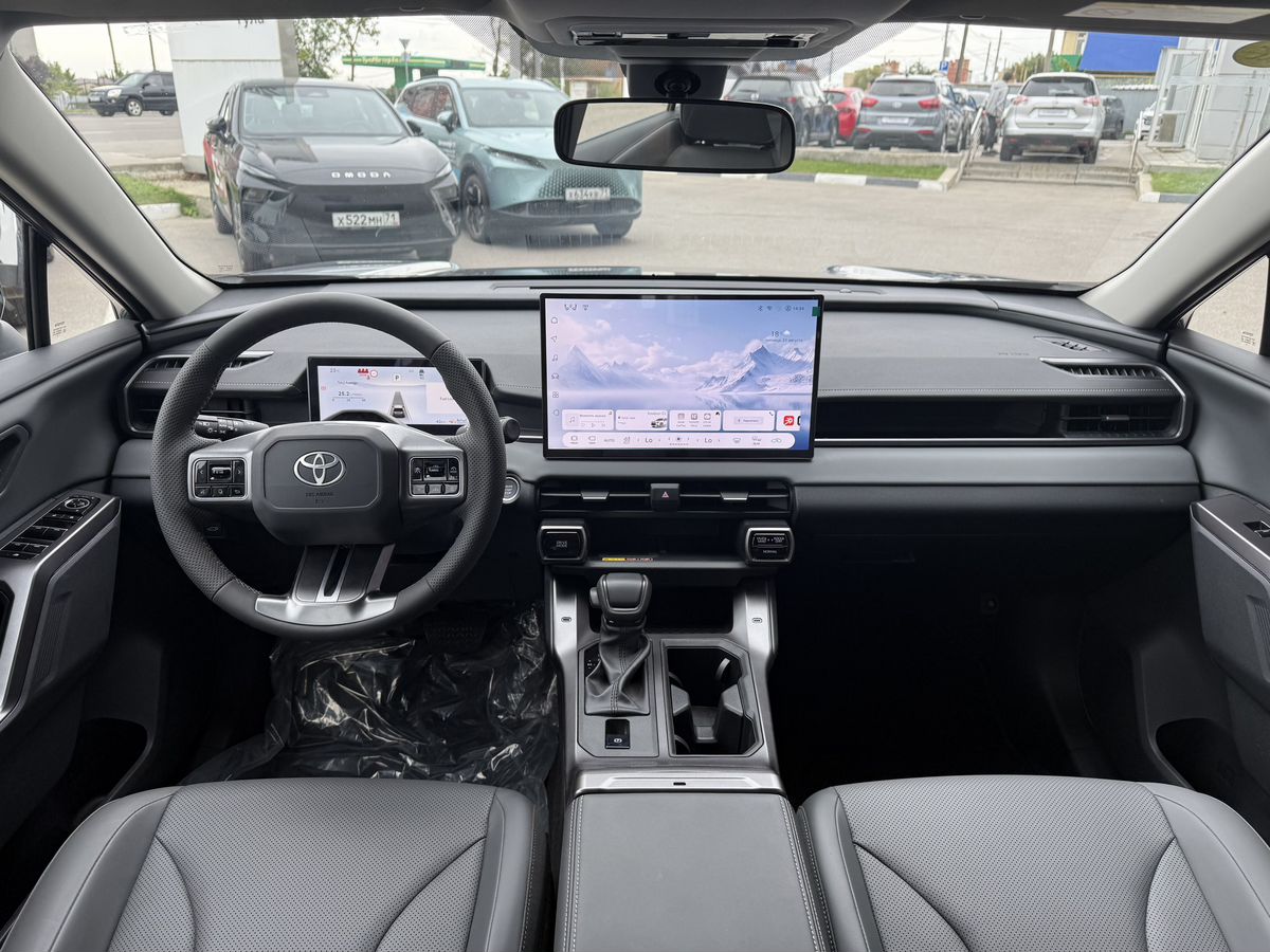 Toyota RAV4 - фото 10