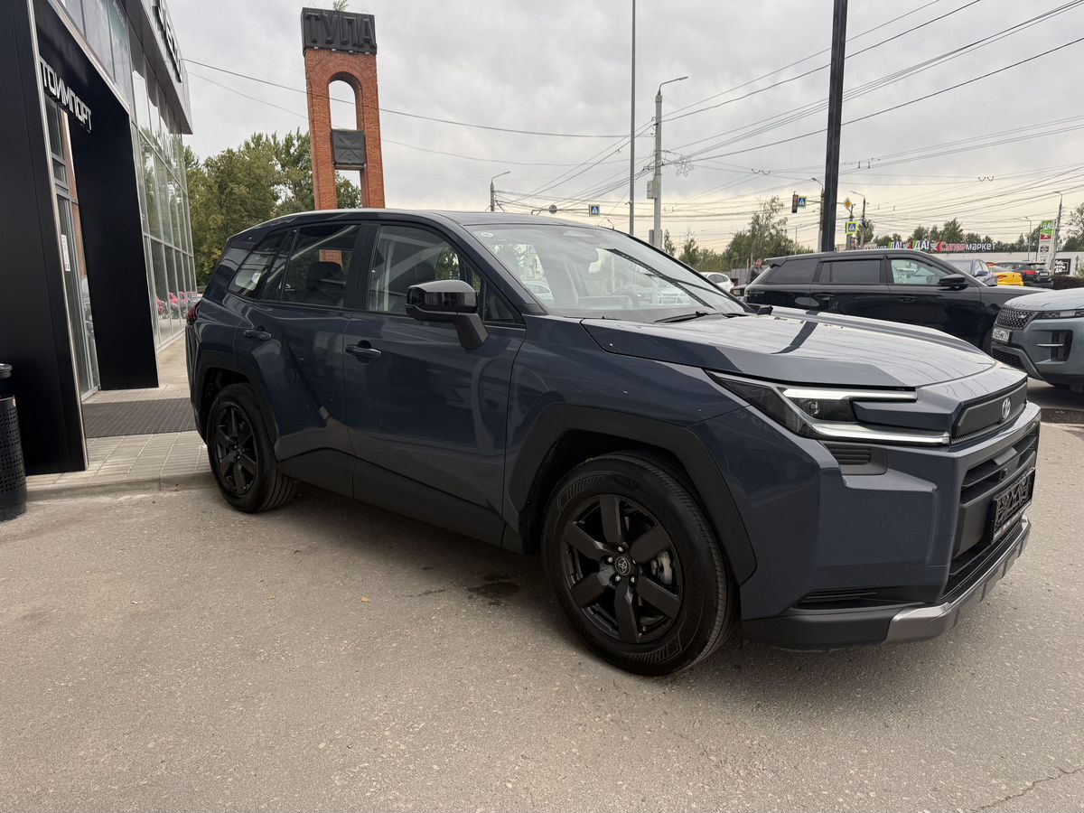 Toyota RAV4 - фото 4
