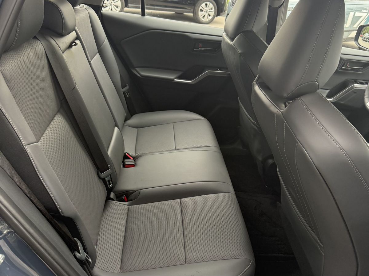 Toyota RAV4 - фото 16