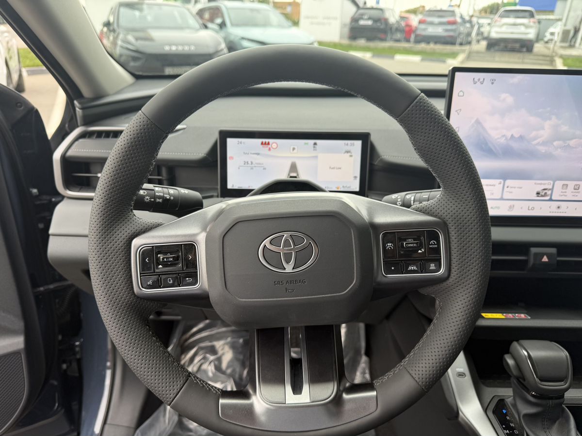 Toyota RAV4 - фото 12