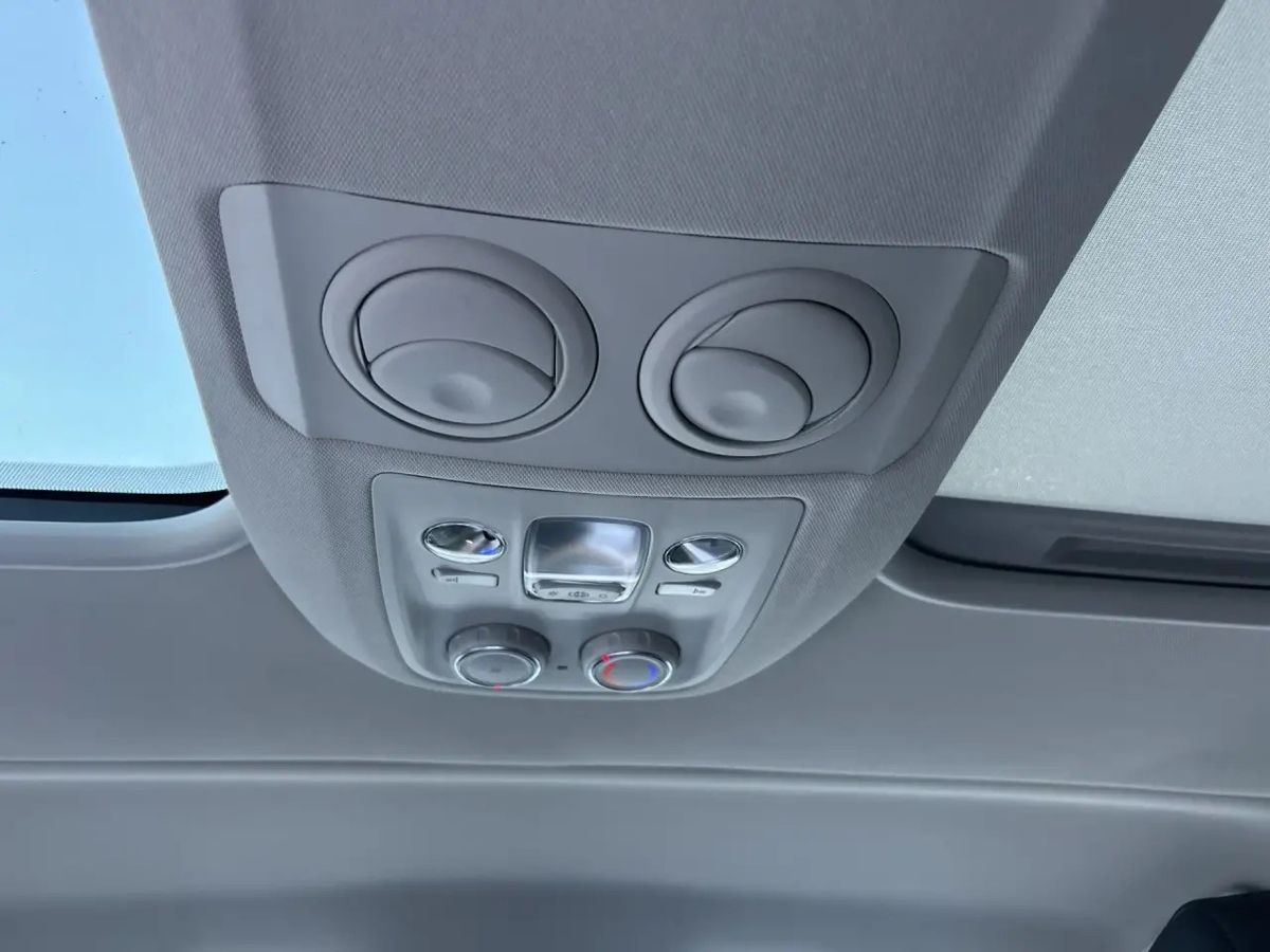 Citroen SpaceTourer - фото 12