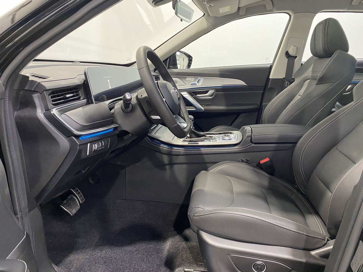 Jetour X70 PLUS 2025 12