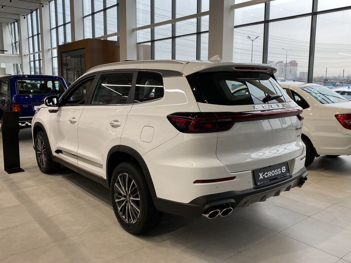 Xcite X-Cross 8 Techno 4WD - 5