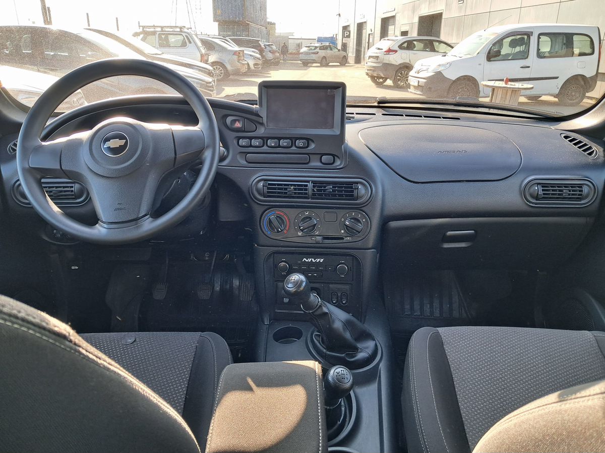 Chevrolet Niva GLC I Рестайлинг - 7