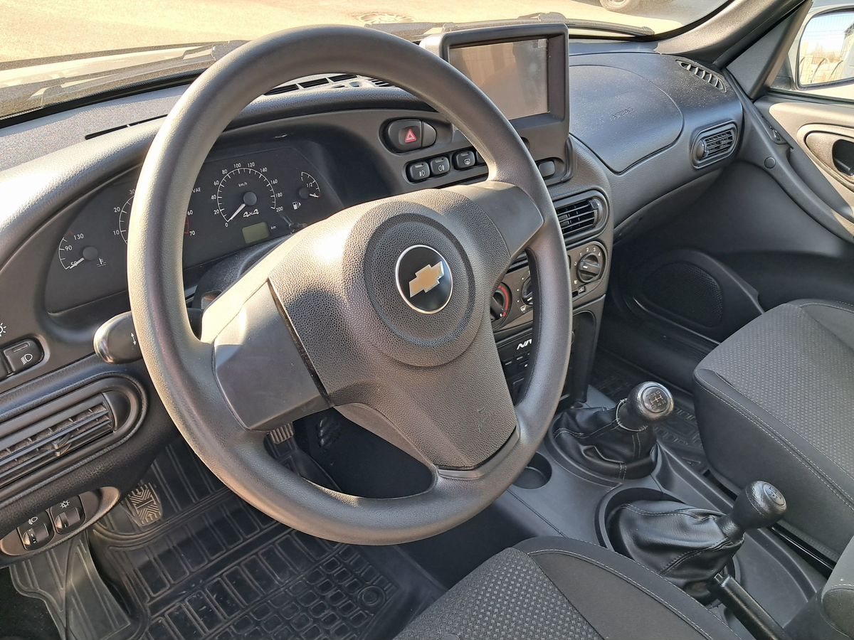 Chevrolet Niva GLC I Рестайлинг - 6