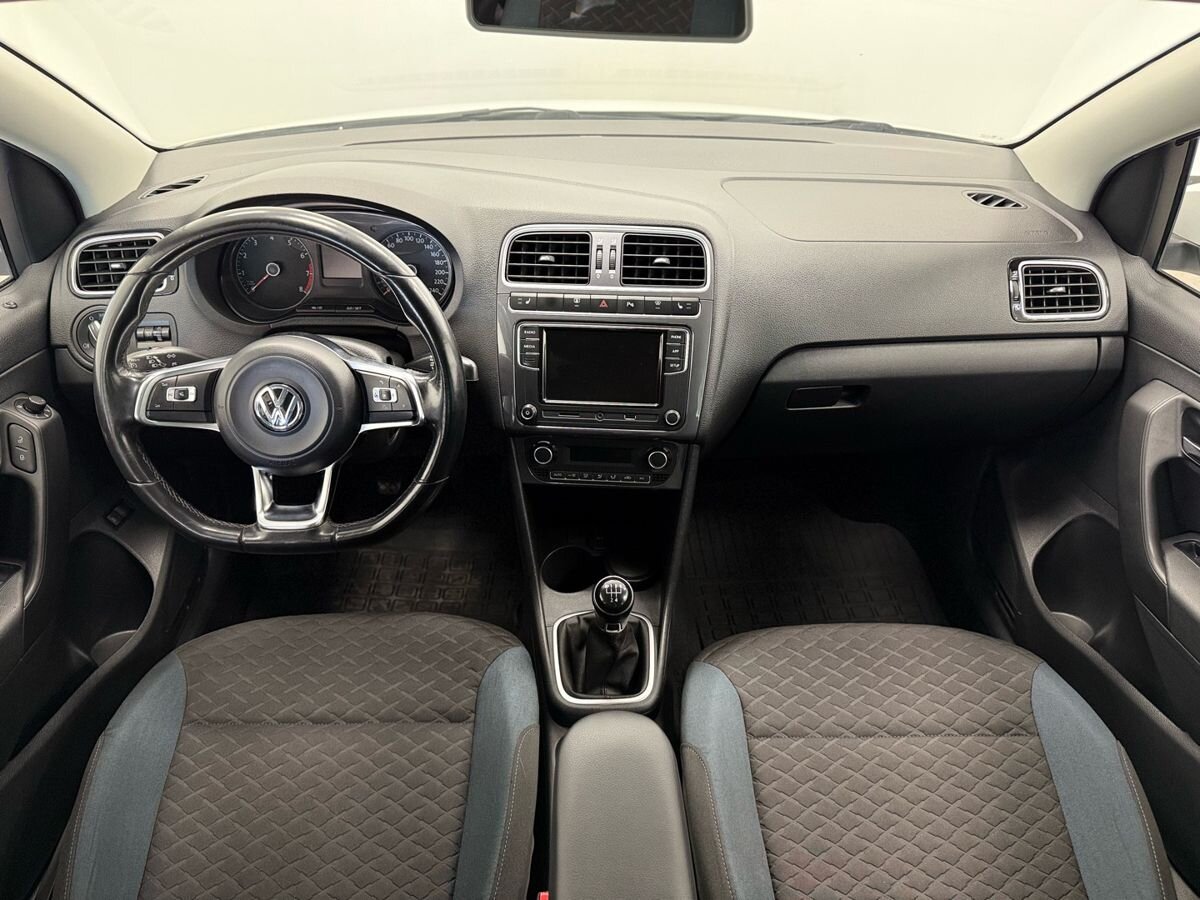 Volkswagen Polo V Рестайлинг