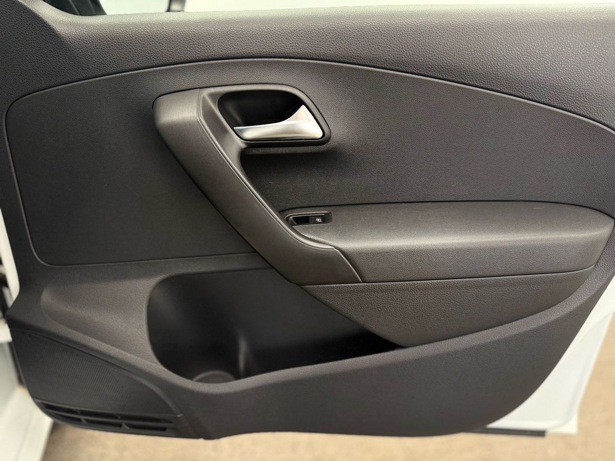 Volkswagen Polo V Рестайлинг
