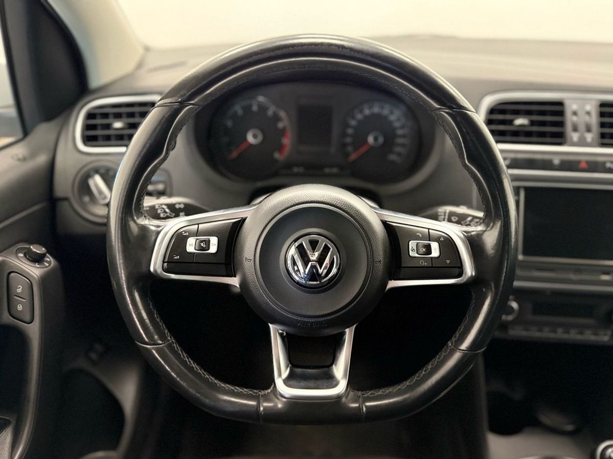 Volkswagen Polo V Рестайлинг