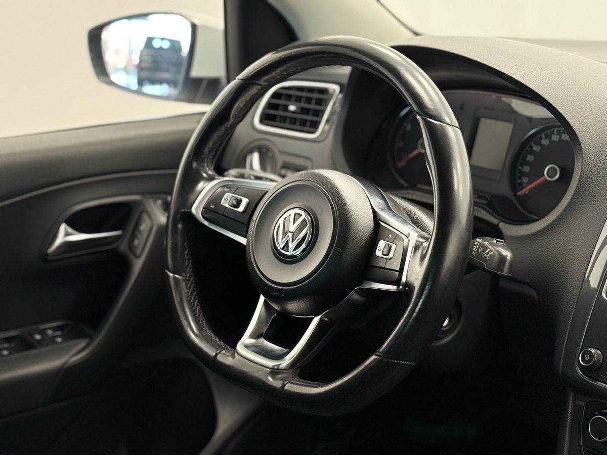 Volkswagen Polo V Рестайлинг