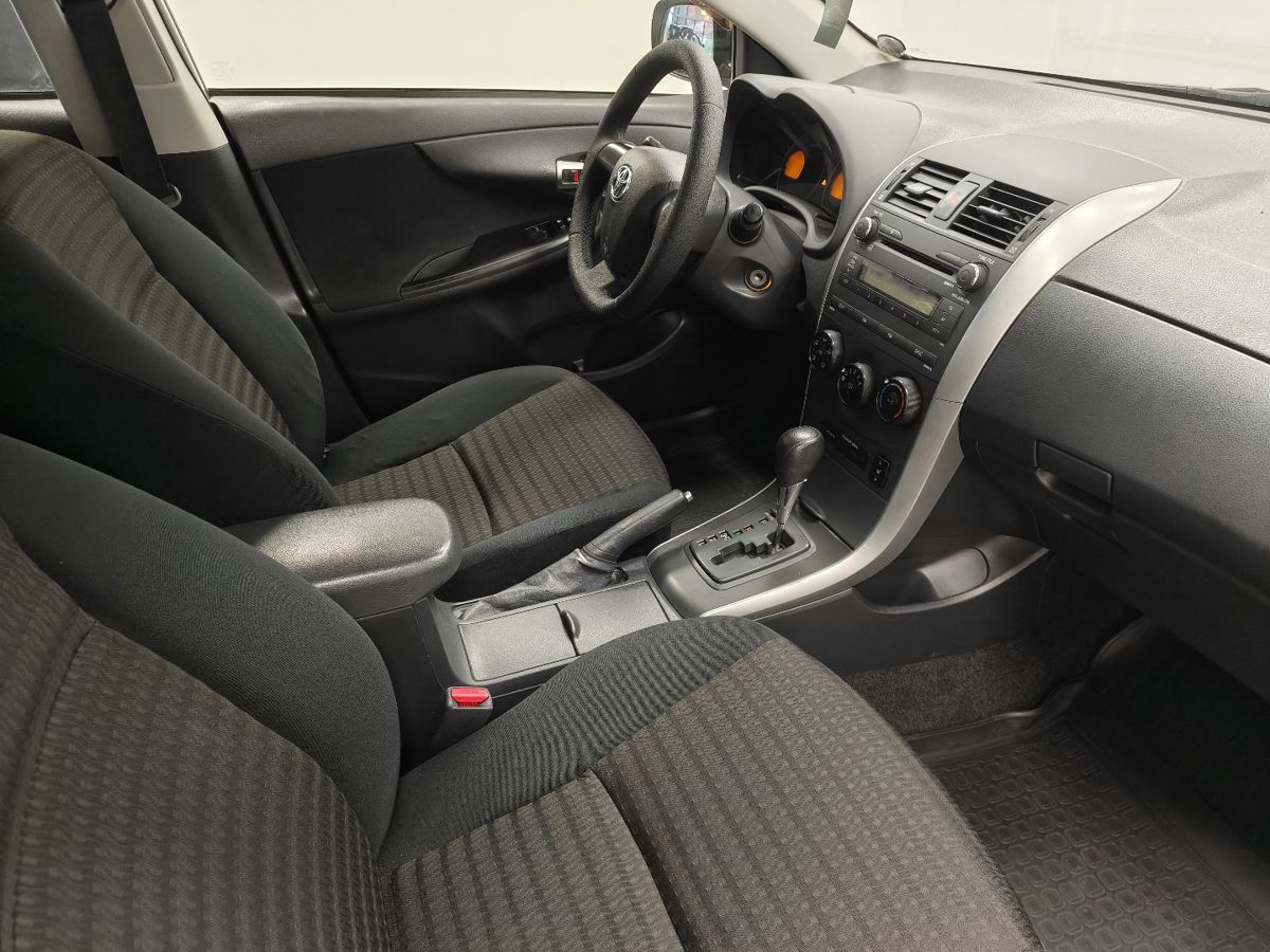 Toyota Corolla X (E140, E150) Рестайлинг