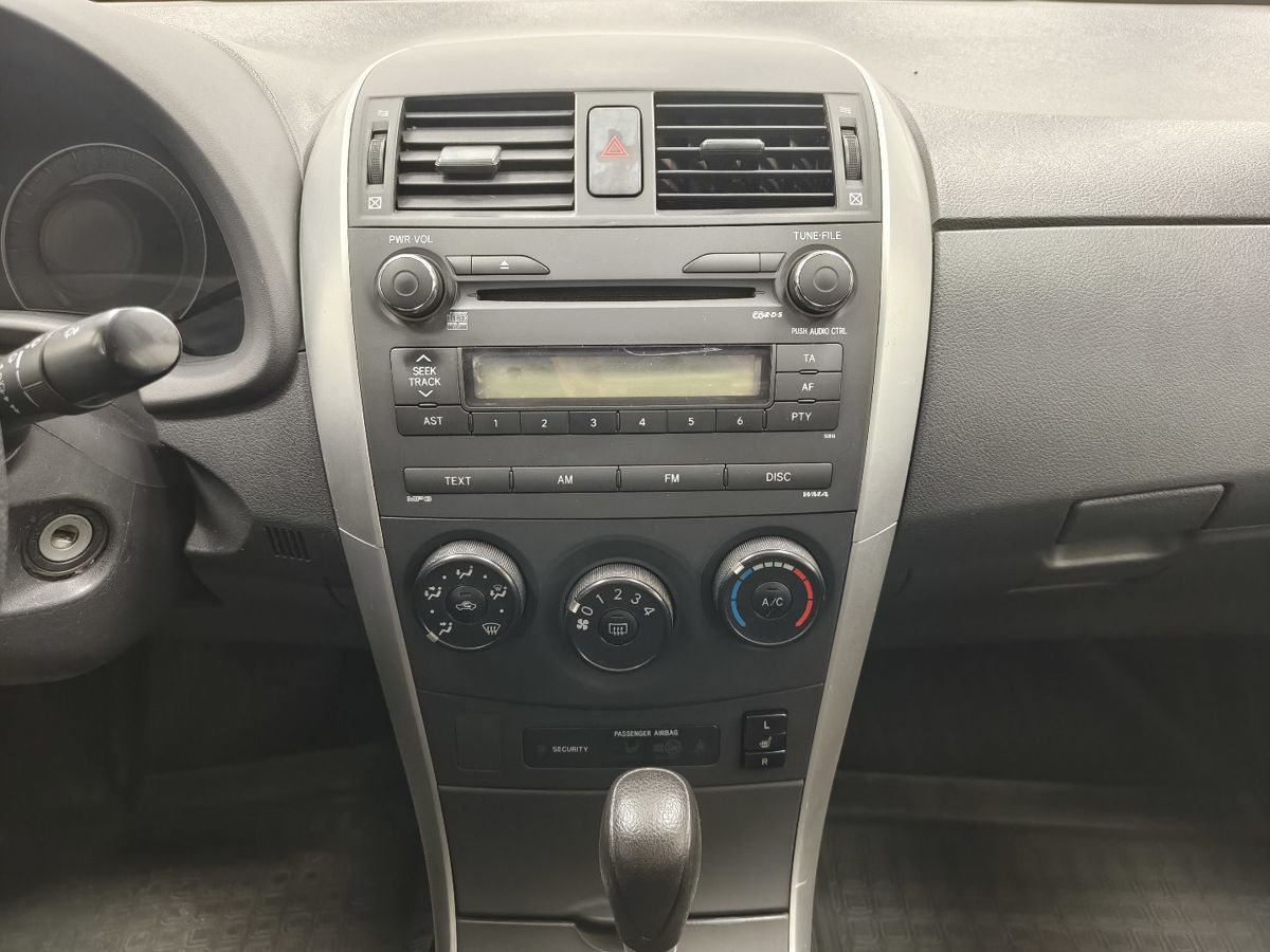 Toyota Corolla X (E140, E150) Рестайлинг
