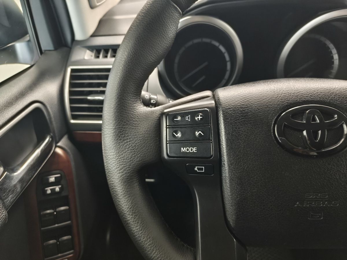 Toyota Land Cruiser Prado 150 Series Рестайлинг 1
