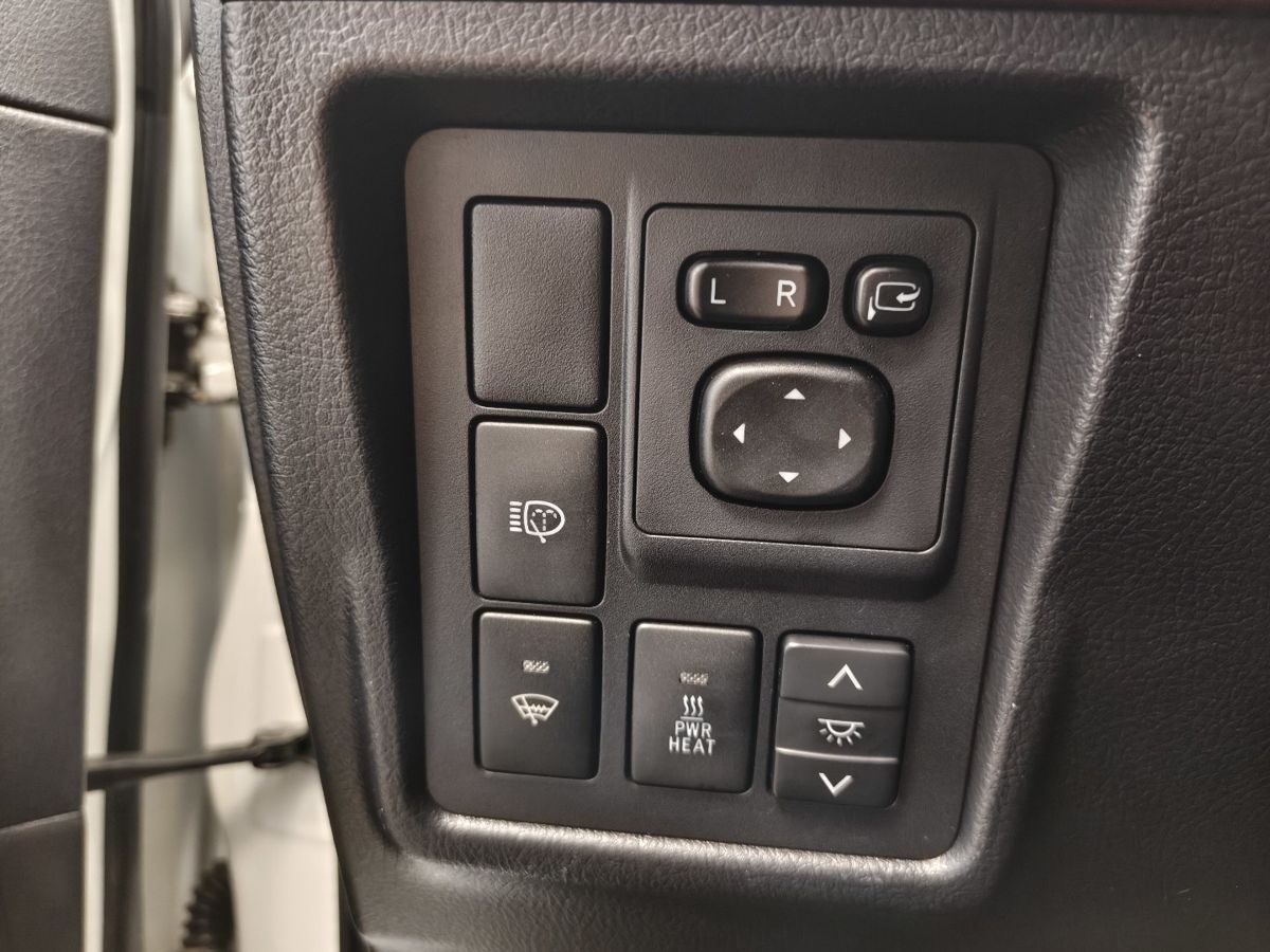 Toyota Land Cruiser Prado 150 Series Рестайлинг 1