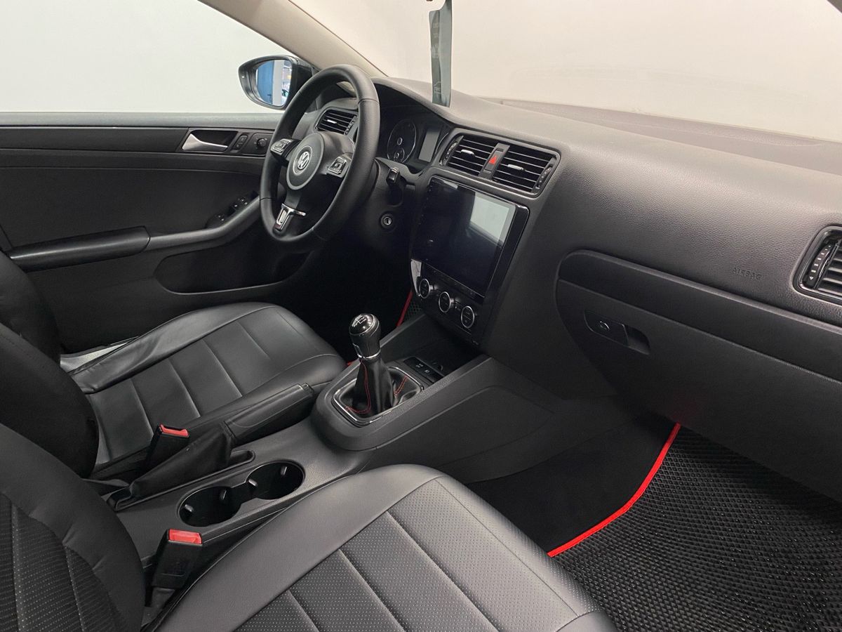 Volkswagen Jetta VI