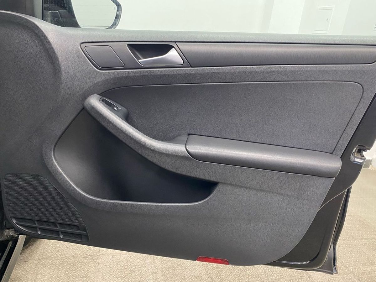 Volkswagen Jetta VI