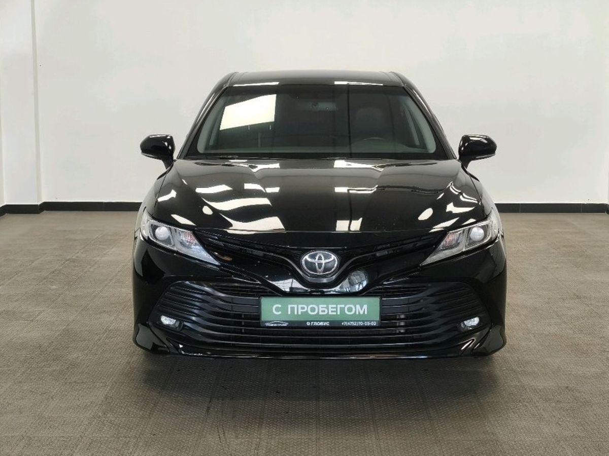 Toyota Camry VIII (XV70)